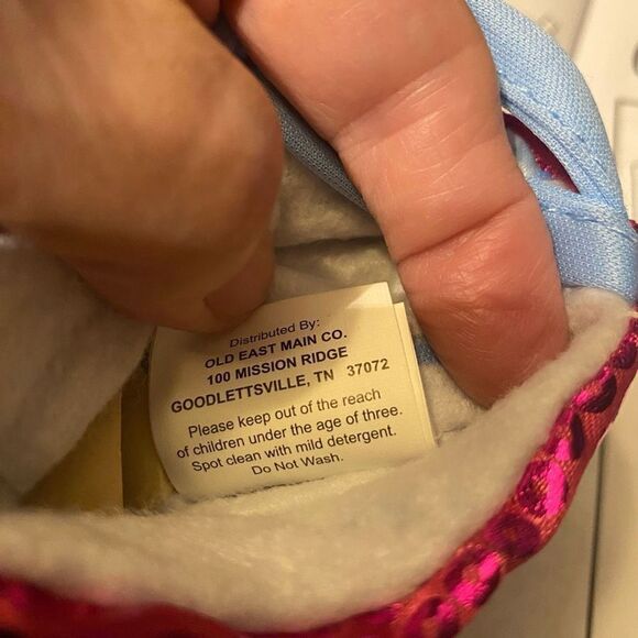 LOL Christmas Stocking and SESAME STREET Holiday  Coloring And Activity Book‎ - Picture 11 of 11